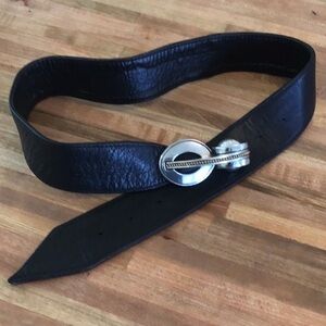 Fahrenheit NY vintage pewter buckle black leather belt. Connie Bates. 39…